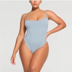 💙 Skims Raw Edge Cami Bodysuit – Denim